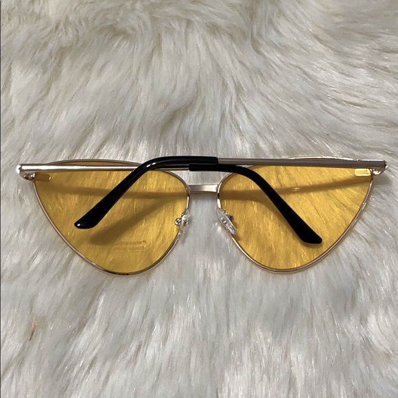 2 for $22 mix Sunglasses - Picture 3 of 5